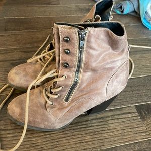 Combat style boot heels